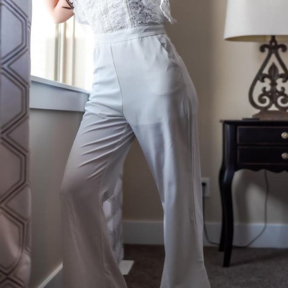 🌴CRUISE PLS🌴Pretty in Lace Jumpsuit - Picture 3 of 4